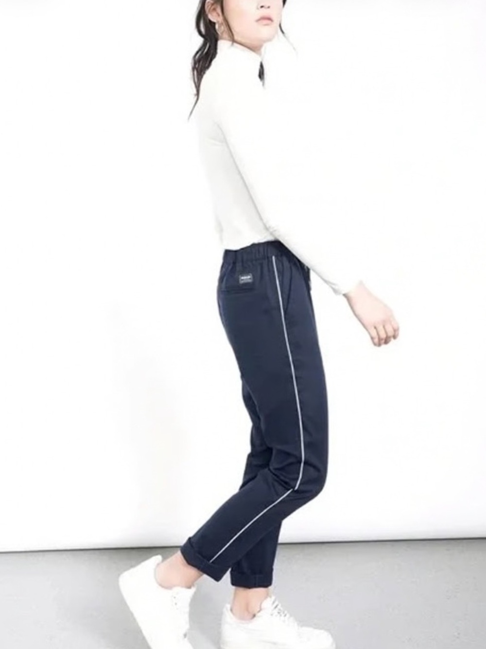 Wildfang The Essential Piped Drawstring Pant Navy White Size Medium NWT